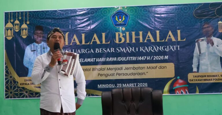 Jalin Silaturahmi usai Ramadhan, SMA Negeri 1 Karangjati Gelar Halal Bihalal Bersama Keluarga Besar